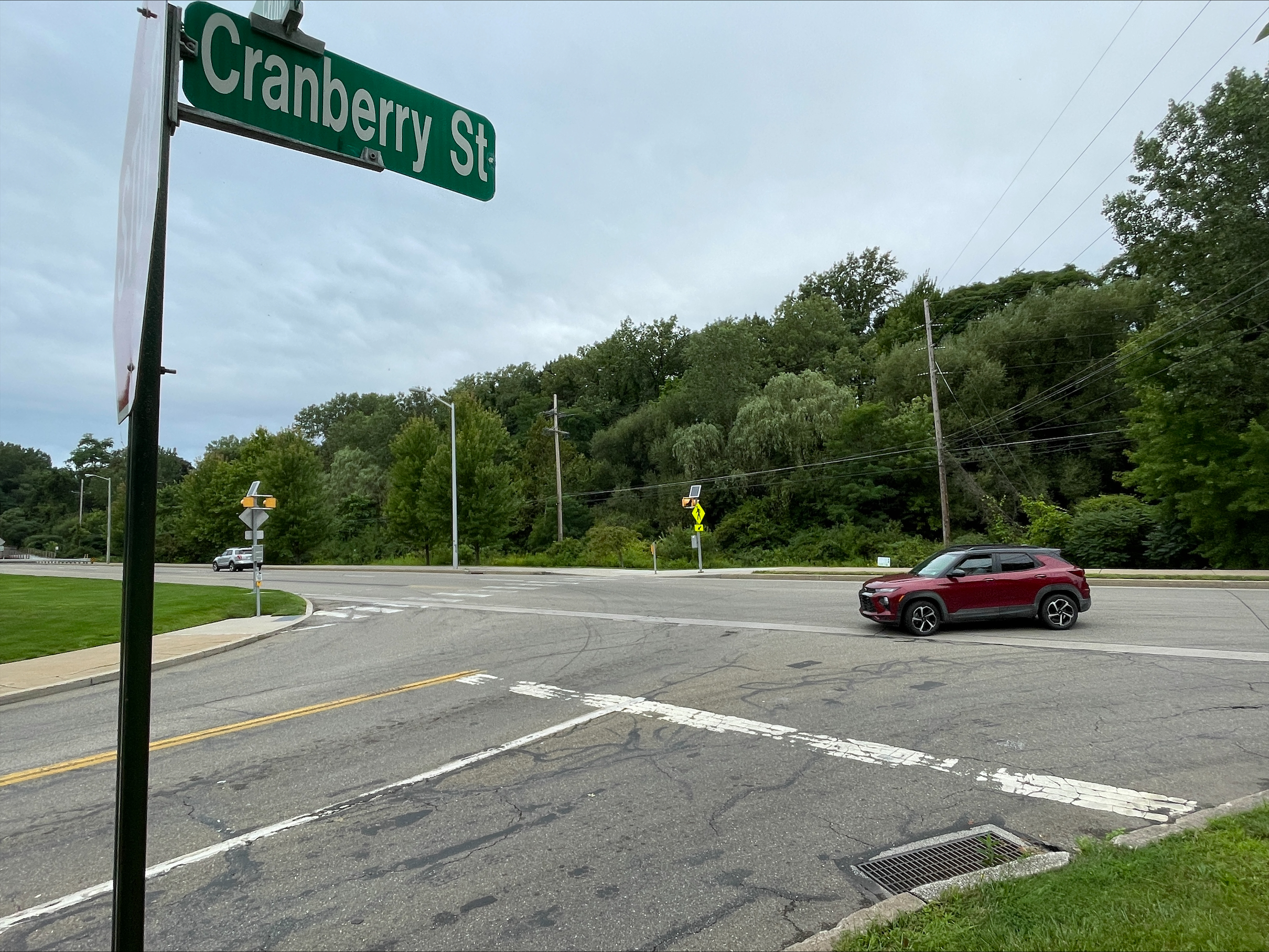 Intersection of Cranberry Street and Bayfront Parkway